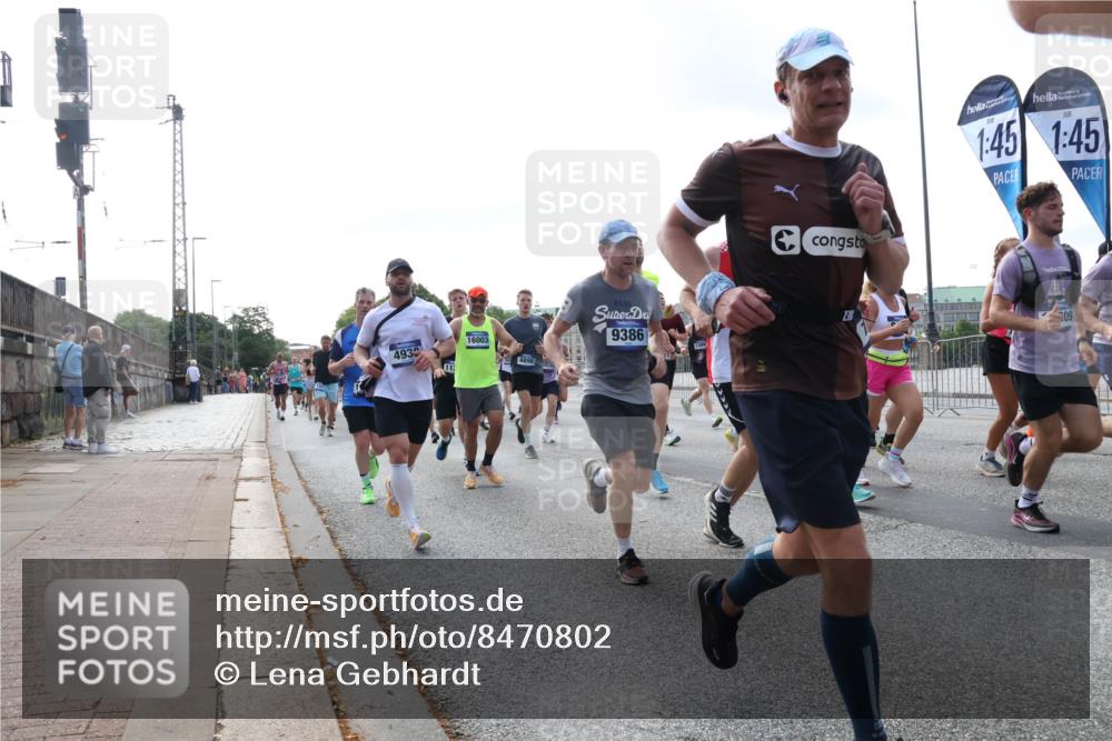 29.06.2025 - hella hamburg halbmarathon Lena Gebhardt http://msf.ph/oto/8470802 29.06.2025 09:55:33 Lombardsbrücke 4932, 16003, 9386, 1, 45, 1, 45, 238, 09, 1120, 1143, 1151, 1200, 1461, 1630, 1683, 1696, 1706, 1884, 1976, 2207, 2274, 2284, 2287, 2411, 2706, 2708, 2718, 2884, 3087, 3213, 3258, 3399, 3435, 3654, 3692, 3747, 3945, 3985, 4033, 4088, 4093, 4121, 4127, 4189, 4324, 4345, 4601, 4847, 4890, 4938, 5102, 5421, 5459, 5638, 5708, 5915, 6009, 6027, 6054, 6158, 6421, 6481, 6532, 6662, 6691, 6836, 6938, 6994, 7052, 7269, 7312, 7659, 8371, 8437, 8693, 8889, 9031, 9159, 9869, 9931 meine-sportfotos.de