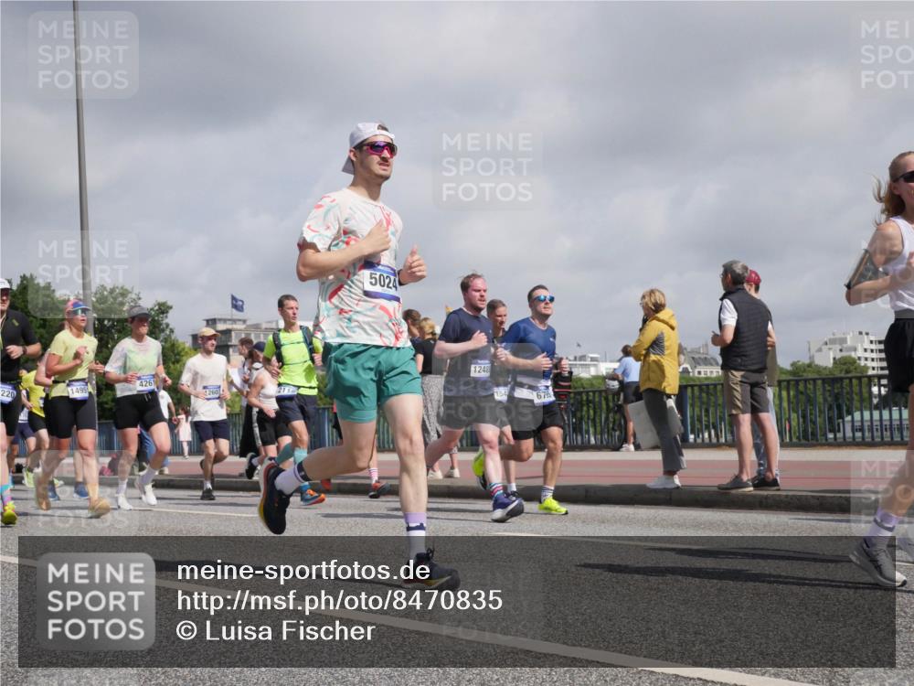 29.06.2025 - hella hamburg halbmarathon Luisa Fischer http://msf.ph/oto/8470835 29.06.2025 10:00:14 Kennedybrücke 220, 14951, 4261, 2607, 211, 5024, 1248, 154, 6755, 1030, 1327, 1442, 2025, 2119, 2855, 3093, 4261, 5021, 5024, 5744, 5820, 6720, 6762, 6795, 6942, 7259, 7397, 7930, 7932, 8413, 8447, 9316, 9791, 10133, 10191, 10192, 10215 meine-sportfotos.de