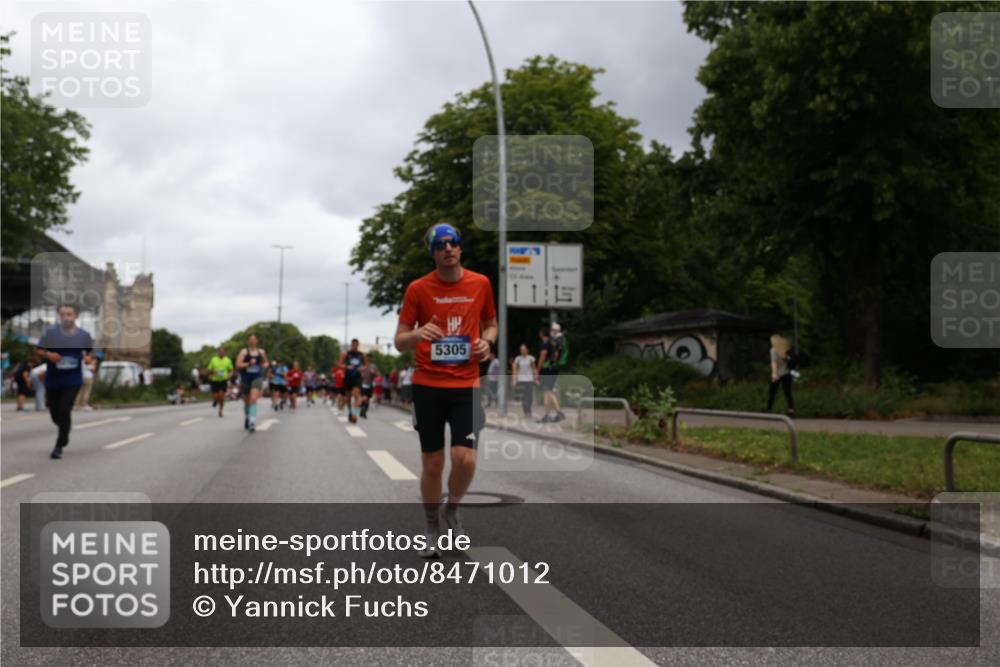29.06.2025 - hella hamburg halbmarathon Yannick Fuchs http://msf.ph/oto/8471012 29.06.2025 10:57:38 20KM 1184, 1316, 1722, 1724, 1940, 1992, 2685, 3360, 4328, 4370, 5305, 5384, 5734, 6631, 7243, 7290, 7333, 8561, 8822, 9124, 9439, 9681, 10705, 10766, 10866, 11149, 11527, 11657, 11771, 12315, 12316, 12513, 12662, 13171, 13528, 14135, 14313, 14493, 15516, 15532, 15550, 15897, 16424, 16426, 16639, 16872, 17071, 17437, 17730, 17894, 18028, 18122, 18717 meine-sportfotos.de