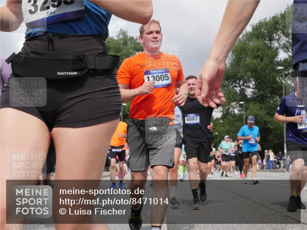 29.06.2025 - hella hamburg halbmarathon Luisa Fischer http://msf.ph/oto/8471014 29.06.2025 10:44:01 Kennedybrücke 13005, 0, 6097, 64, 994, 1018, 2042, 2299, 3293, 3306, 3432, 4612, 5059, 5753, 6076, 6098, 6163, 6806, 7108, 7956, 8378, 9237, 9946, 10166 meine-sportfotos.de