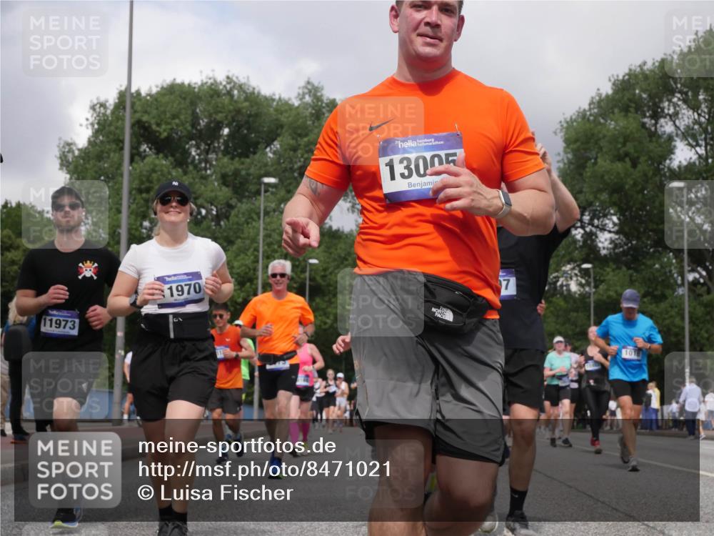 29.06.2025 - hella hamburg halbmarathon Luisa Fischer http://msf.ph/oto/8471021 29.06.2025 10:44:01 Kennedybrücke 11973, 13005, 1970, 7, 101, 1018, 2042, 2299, 3293, 3306, 3432, 4612, 5059, 5753, 6076, 6098, 6163, 6806, 7108, 7956, 8378, 9237, 9946, 10166 meine-sportfotos.de