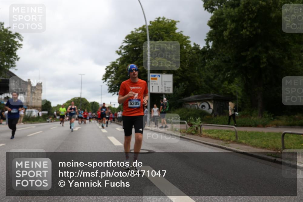 29.06.2025 - hella hamburg halbmarathon Yannick Fuchs http://msf.ph/oto/8471047 29.06.2025 10:57:38 20KM 1184, 1316, 1722, 1724, 1940, 1992, 2685, 3360, 4328, 4370, 5305, 5384, 5734, 6631, 7243, 7290, 7333, 8561, 8822, 9124, 9439, 9681, 10705, 10766, 10866, 11149, 11527, 11657, 11771, 12315, 12316, 12513, 12662, 13171, 13528, 14135, 14313, 14493, 15516, 15532, 15550, 15897, 16424, 16426, 16639, 16872, 17071, 17437, 17730, 17894, 18028, 18122, 18717 meine-sportfotos.de
