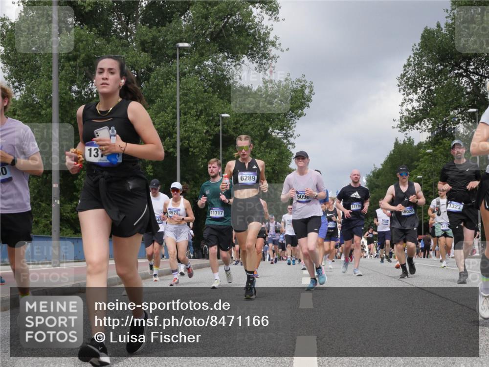 29.06.2025 - hella hamburg halbmarathon Luisa Fischer http://msf.ph/oto/8471166 29.06.2025 10:44:08 Kennedybrücke 0, 13, 4972, 11717, 6289, 6090, 16450, 11176, 6028, 1323, 1018, 1075, 1323, 3306, 4906, 5753, 6076, 6098, 6163, 6806, 7956, 8429, 8430, 9237, 9962 meine-sportfotos.de