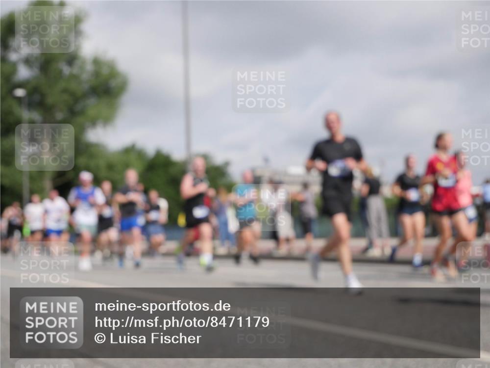 29.06.2025 - hella hamburg halbmarathon Luisa Fischer http://msf.ph/oto/8471179 29.06.2025 10:00:28 Kennedybrücke 1094, 1193, 1320, 1321, 1422, 2138, 2252, 2444, 2946, 3048, 3058, 3096, 3698, 3999, 5032, 5633, 5907, 6374, 6569, 7134, 7221, 7742, 7952, 8172, 8973, 9214, 9227, 9739, 9994, 10368, 10376, 10860 meine-sportfotos.de