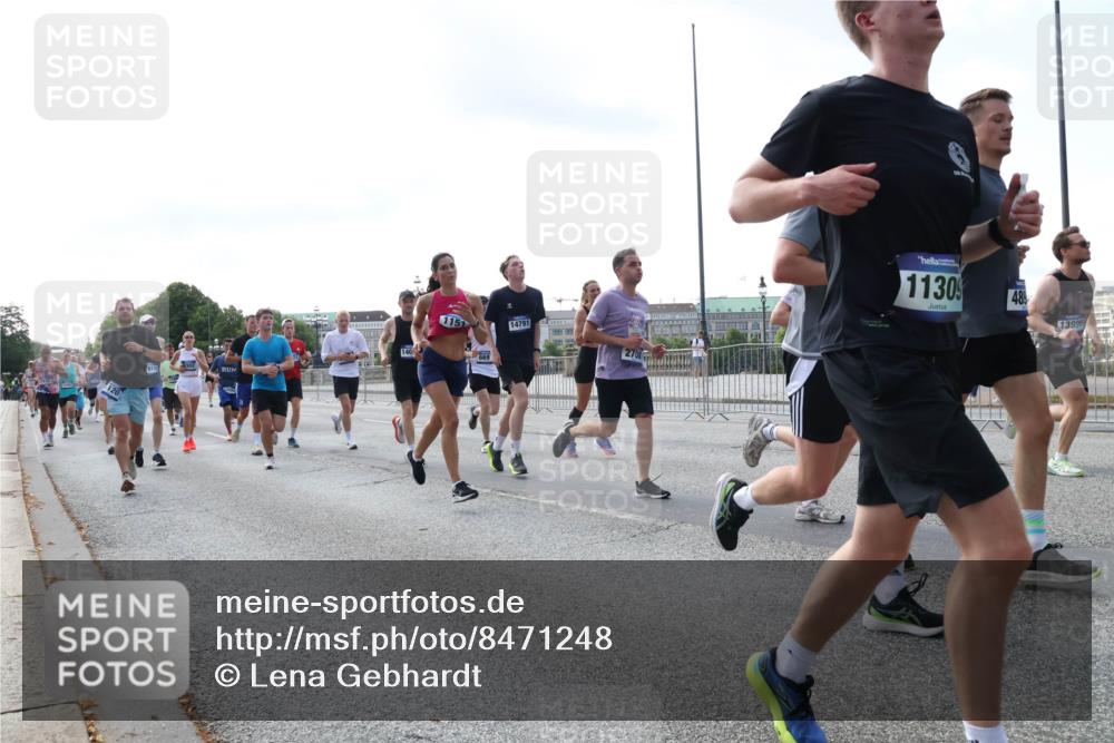 29.06.2025 - hella hamburg halbmarathon Lena Gebhardt http://msf.ph/oto/8471248 29.06.2025 09:55:36 Lombardsbrücke 115, 14791, 2708, 11309, 489, 13996, 1120, 1143, 1151, 1200, 1267, 1461, 1630, 1683, 1696, 1706, 1884, 1976, 2207, 2274, 2284, 2287, 2411, 2706, 2708, 2718, 2884, 3087, 3213, 3258, 3399, 3435, 3654, 3692, 3747, 3945, 3985, 4033, 4088, 4093, 4121, 4127, 4189, 4324, 4345, 4346, 4601, 4847, 4890, 4938, 5102, 5421, 5459, 5708, 5915, 6009, 6027, 6054, 6158, 6421, 6481, 6532, 6662, 6691, 6836, 6938, 6994, 7052, 7056, 7269, 7312, 8371, 8437, 8693, 8889, 9931 meine-sportfotos.de