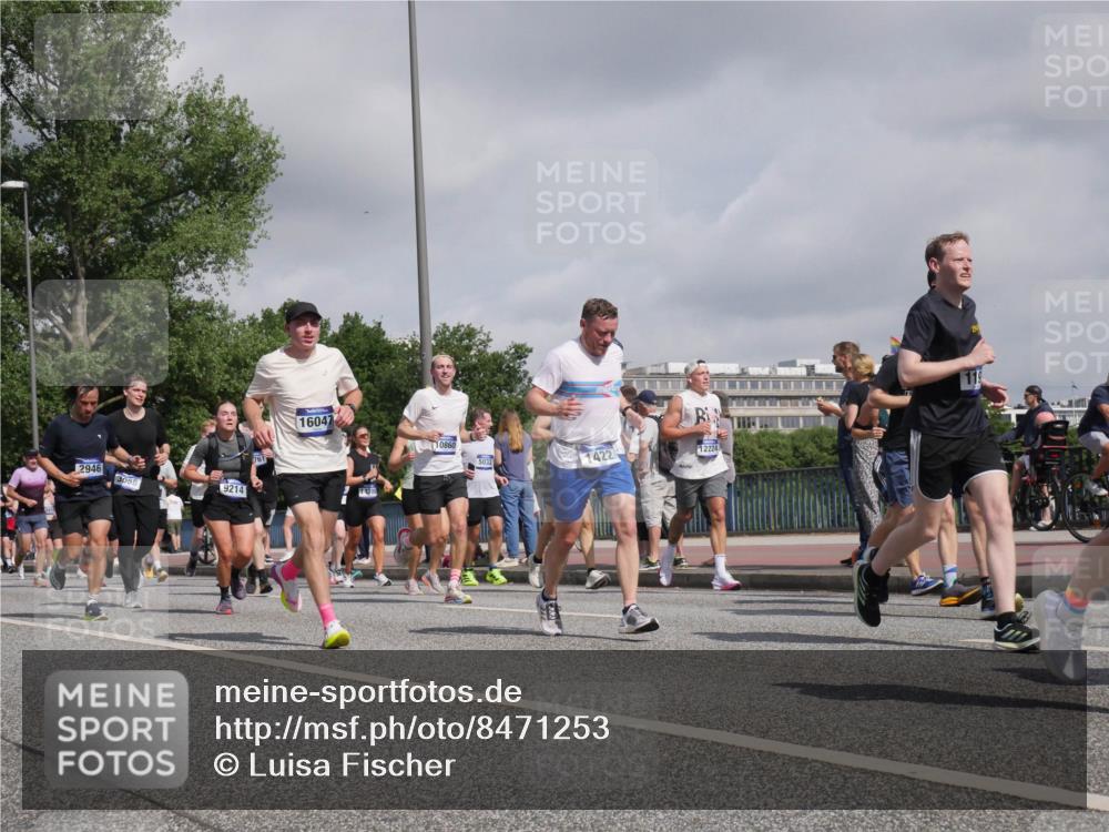 29.06.2025 - hella hamburg halbmarathon Luisa Fischer http://msf.ph/oto/8471253 29.06.2025 10:00:32 Kennedybrücke 2946, 3058, 9214, 16047, 10860, 1422, 12224, 119, 1193, 1320, 1321, 1422, 2252, 2946, 3048, 3058, 3999, 4379, 5032, 5633, 6374, 6569, 6776, 7134, 7478, 7742, 7952, 7973, 8172, 8973, 9214, 9227, 10368, 10376, 10860 meine-sportfotos.de