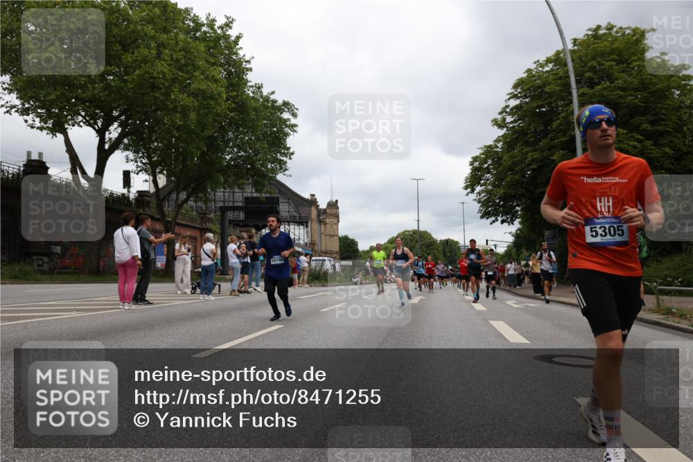 29.06.2025 - hella hamburg halbmarathon Yannick Fuchs http://msf.ph/oto/8471255 29.06.2025 10:57:39 20KM 1184, 1316, 1464, 1722, 1724, 1940, 1992, 2685, 3360, 4328, 4370, 5305, 5384, 5734, 6631, 7243, 7290, 7333, 8561, 8822, 9439, 9681, 10705, 10766, 10866, 11149, 11527, 11657, 11771, 12315, 12316, 12513, 12662, 13171, 14135, 14313, 14493, 15516, 15532, 15550, 15897, 16424, 16426, 16639, 16872, 16995, 17071, 17437, 17730, 17894, 18028, 18122, 18717 meine-sportfotos.de