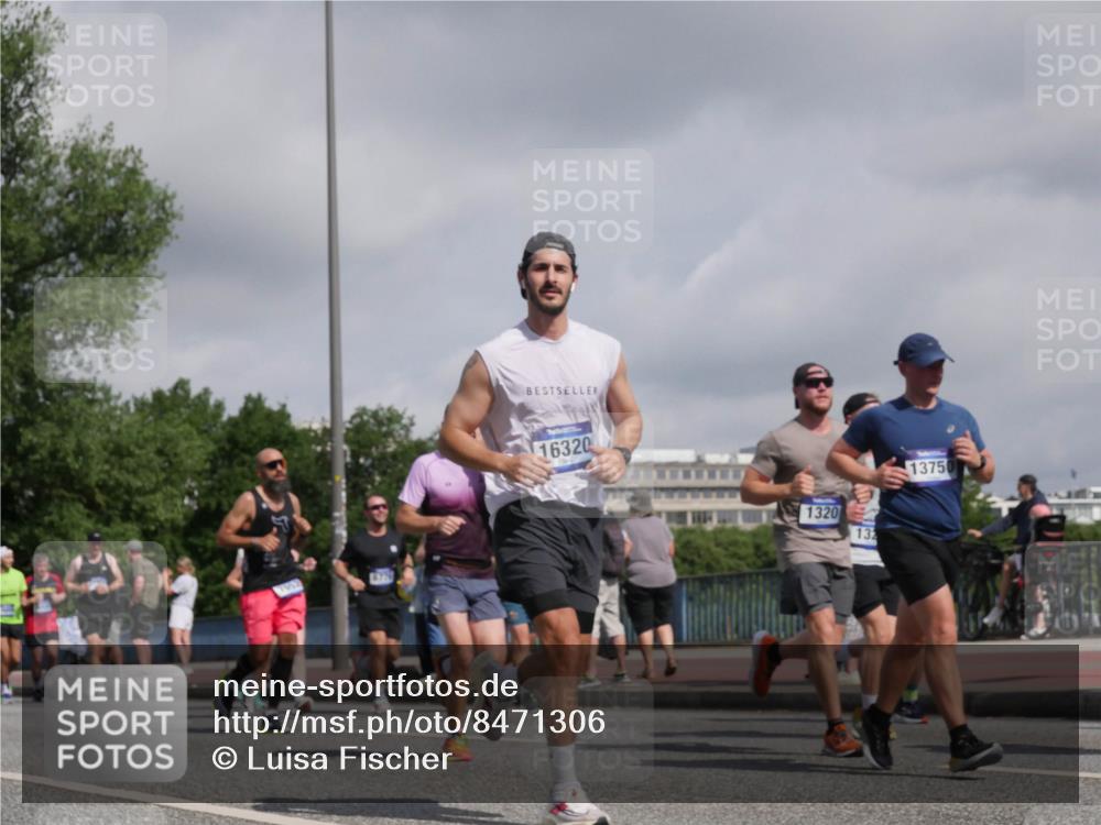 29.06.2025 - hella hamburg halbmarathon Luisa Fischer http://msf.ph/oto/8471306 29.06.2025 10:00:36 Kennedybrücke 16320, 1320, 132, 13750, 1320, 1321, 1870, 2252, 2397, 2946, 3058, 4379, 5032, 6569, 6628, 6776, 7134, 7478, 7594, 7742, 7952, 7973, 8176, 8973, 9214, 9227, 10860 meine-sportfotos.de