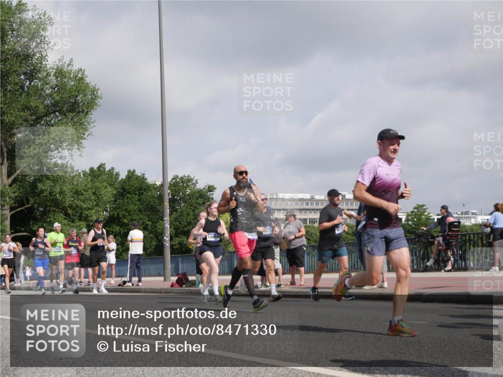 29.06.2025 - hella hamburg halbmarathon Luisa Fischer http://msf.ph/oto/8471330 29.06.2025 10:00:37 Kennedybrücke 714865, 7952, 1478, 877, 1320, 1321, 1335, 1870, 2252, 2397, 2946, 3058, 4379, 5032, 6569, 6628, 6776, 7478, 7594, 7742, 7952, 7973, 8176, 8689, 8973, 9227 meine-sportfotos.de