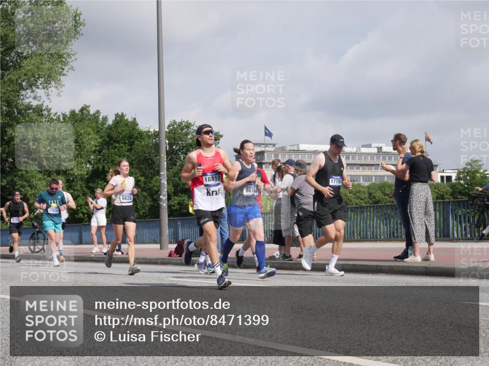 29.06.2025 - hella hamburg halbmarathon Luisa Fischer http://msf.ph/oto/8471399 29.06.2025 10:00:40 Kennedybrücke 18810, 6628, 2, 0, 25, 17530, 74788, 17782, 1258, 1321, 1335, 1870, 2397, 4379, 4986, 6356, 6569, 6628, 6776, 7478, 7594, 7646, 7724, 7952, 7973, 8176, 8689 meine-sportfotos.de