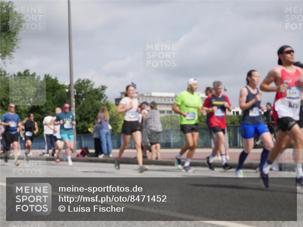 29.06.2025 - hella hamburg halbmarathon Luisa Fischer http://msf.ph/oto/8471452 29.06.2025 10:00:42 Kennedybrücke 1258, 1335, 1870, 2397, 2448, 4379, 4986, 5672, 6356, 6628, 6776, 7478, 7594, 7646, 7724, 7973, 8176, 8689, 9145 meine-sportfotos.de