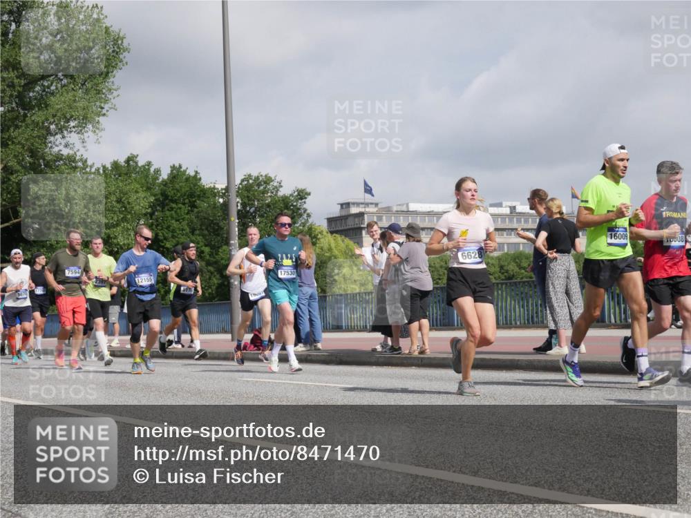 29.06.2025 - hella hamburg halbmarathon Luisa Fischer http://msf.ph/oto/8471470 29.06.2025 10:00:42 Kennedybrücke 1870, 7594, 16009, 008, 202, 5, 6628, 12155, 17530, 8176, 19007, 1258, 1335, 1870, 2397, 2448, 4379, 4986, 5672, 6356, 6628, 6776, 7478, 7594, 7646, 7724, 7973, 8176, 8689, 9145 meine-sportfotos.de