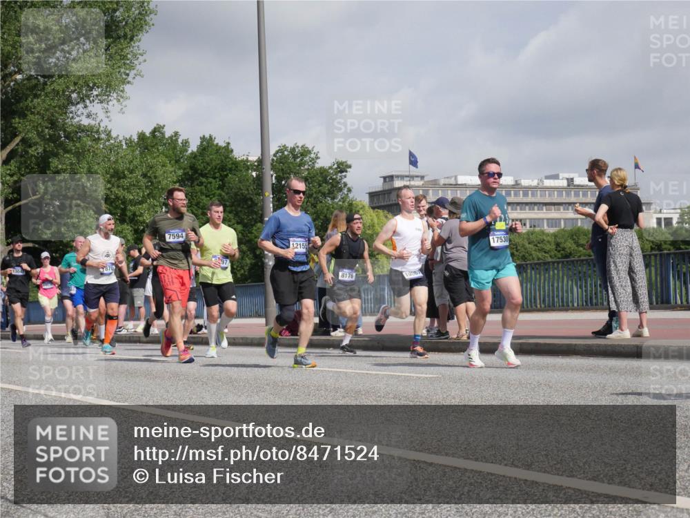 29.06.2025 - hella hamburg halbmarathon Luisa Fischer http://msf.ph/oto/8471524 29.06.2025 10:00:43 Kennedybrücke 13047, 114630, 870, 7594, 97, 12155, 8176, 19067, 17530, 1258, 1335, 1870, 2397, 2448, 2488, 4986, 5672, 6356, 6628, 7478, 7594, 7646, 7724, 7973, 8176, 8689, 9145 meine-sportfotos.de