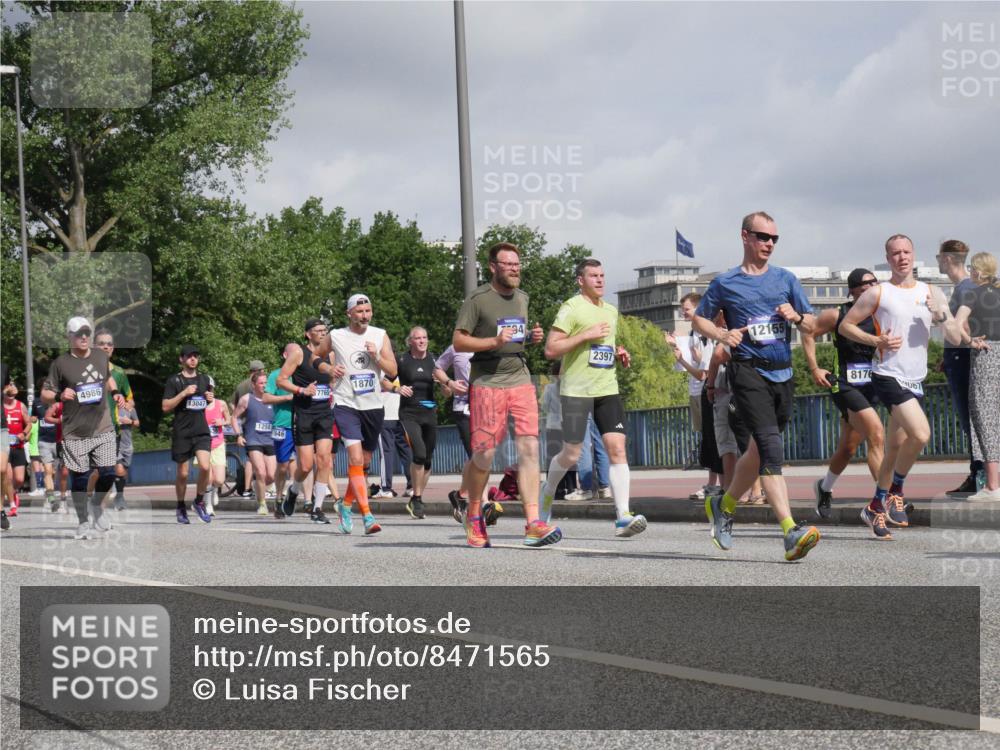 29.06.2025 - hella hamburg halbmarathon Luisa Fischer http://msf.ph/oto/8471565 29.06.2025 10:00:44 Kennedybrücke 4986, 13047, 1258, 646, 1870, 7765, 7594, 2397, 12155, 8176, 1258, 1335, 1870, 2397, 2448, 2488, 4986, 5672, 6356, 6628, 7478, 7594, 7646, 7724, 7976, 8176, 8689, 9145 meine-sportfotos.de