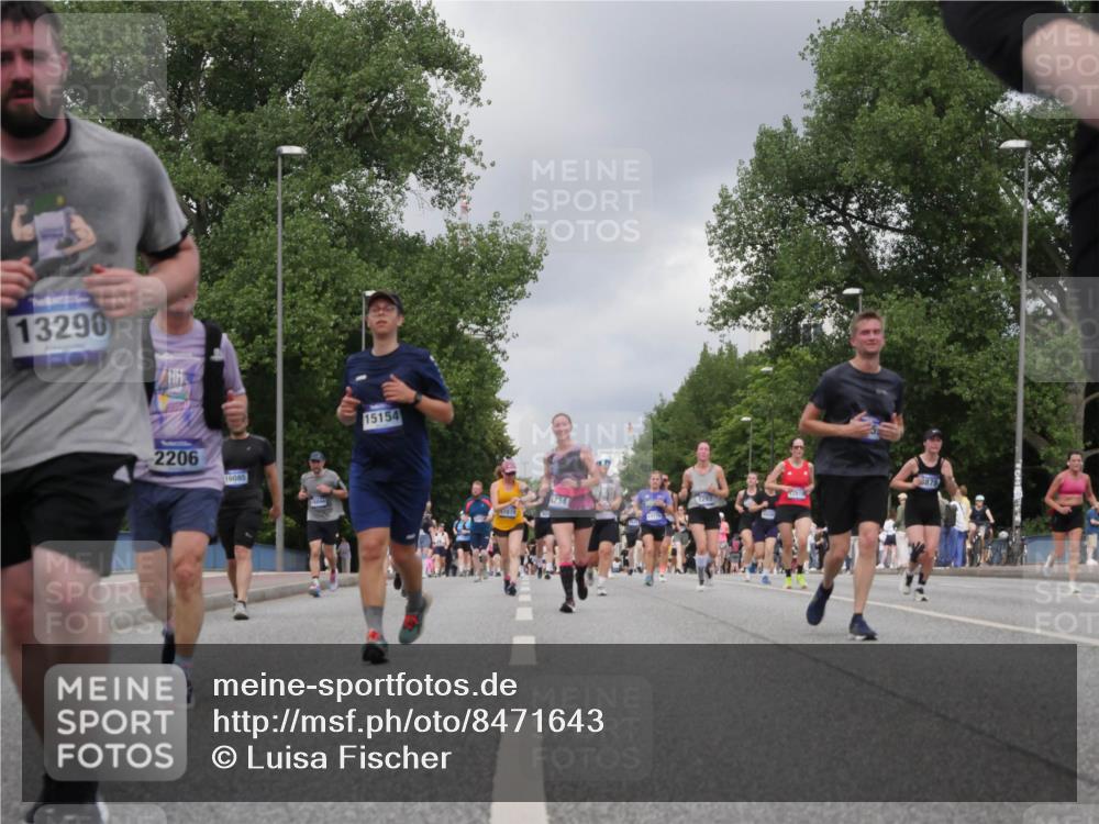 29.06.2025 - hella hamburg halbmarathon Luisa Fischer http://msf.ph/oto/8471643 29.06.2025 10:44:21 Kennedybrücke 13290, 2206, 16085, 15154, 7879, 1234, 12610, 8878, 4044, 7293, 7585, 7829, 8878, 10269, 10644 meine-sportfotos.de