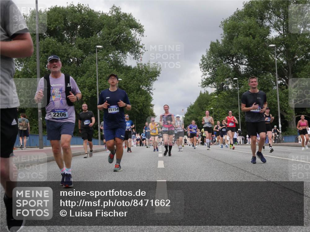 29.06.2025 - hella hamburg halbmarathon Luisa Fischer http://msf.ph/oto/8471662 29.06.2025 10:44:21 Kennedybrücke 2206, 16085, 15154, 121, 4234, 17879, 7293, 12610, 59, 878, 4044, 7293, 7585, 7829, 8878, 10269, 10644 meine-sportfotos.de