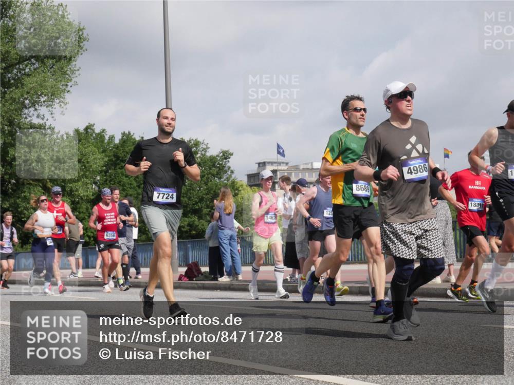 29.06.2025 - hella hamburg halbmarathon Luisa Fischer http://msf.ph/oto/8471728 29.06.2025 10:00:48 Kennedybrücke 6356, 7724, 14638, 125, 8689, 4986, 18811, 1179, 1258, 1335, 1563, 1870, 2397, 2448, 2488, 2612, 2636, 4814, 4986, 5093, 5672, 6356, 7594, 7646, 7724, 7976, 8176, 8689, 9065, 9145, 9835 meine-sportfotos.de