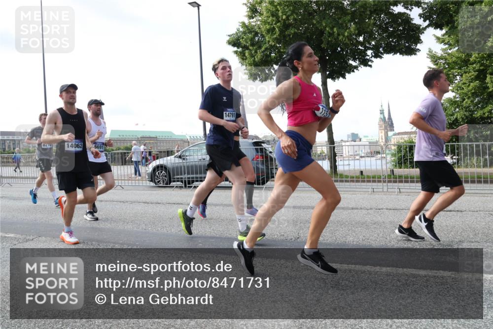 29.06.2025 - hella hamburg halbmarathon Lena Gebhardt http://msf.ph/oto/8471731 29.06.2025 09:55:37 Lombardsbrücke 8210, 14062, 6691, 14791, 1120, 1143, 1151, 1200, 1267, 1461, 1630, 1683, 1696, 1706, 1884, 1976, 2207, 2274, 2284, 2287, 2411, 2706, 2708, 2718, 2884, 3087, 3213, 3258, 3399, 3435, 3654, 3692, 3747, 3945, 3985, 4033, 4088, 4093, 4127, 4189, 4324, 4345, 4346, 4601, 4847, 4890, 4938, 5102, 5421, 5459, 5708, 5915, 6009, 6027, 6054, 6158, 6421, 6481, 6532, 6662, 6691, 6836, 6938, 6994, 7052, 7056, 7100, 7269, 7312, 8371, 8437, 8693, 8889 meine-sportfotos.de
