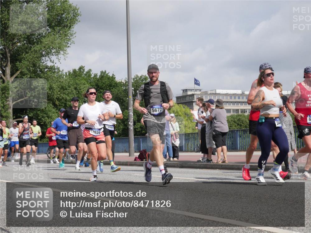 29.06.2025 - hella hamburg halbmarathon Luisa Fischer http://msf.ph/oto/8471826 29.06.2025 10:00:51 Kennedybrücke 34, 19120, 065, 916, 2612, 791, 12624, 19000, 5672, 515, 244, 6, 1179, 1258, 1563, 2448, 2488, 2612, 2636, 3251, 4814, 4986, 5093, 5672, 6164, 6356, 7646, 7724, 7976, 8508, 9057, 9065, 9145, 9656, 9835 meine-sportfotos.de