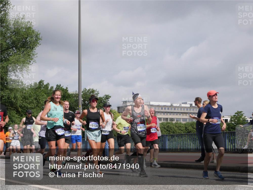 29.06.2025 - hella hamburg halbmarathon Luisa Fischer http://msf.ph/oto/8471940 29.06.2025 10:00:55 Kennedybrücke 17640, 1160, 4814, 5125, 14571, 15134, 19120, 9065, 9163, 9835, 1, 1179, 1563, 2448, 2488, 2612, 2636, 3251, 4814, 5093, 6164, 6897, 7409, 7509, 7976, 8449, 8508, 9057, 9065, 9145, 9656, 9835 meine-sportfotos.de