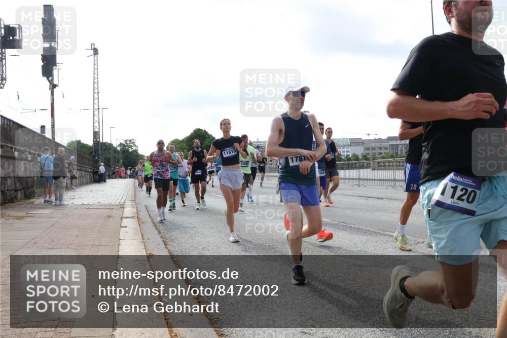 29.06.2025 - hella hamburg halbmarathon Lena Gebhardt http://msf.ph/oto/8472002 29.06.2025 09:55:38 Lombardsbrücke 9934, 4461, 1691, 11819, 13894, 1781, 1594, 10, 1120, 1120, 1143, 1151, 1200, 1216, 1267, 1461, 1630, 1683, 1696, 1706, 1884, 1976, 2207, 2274, 2284, 2287, 2411, 2706, 2708, 2718, 2884, 3087, 3213, 3258, 3399, 3435, 3654, 3692, 3747, 3945, 3985, 4033, 4088, 4093, 4127, 4189, 4324, 4345, 4346, 4601, 4847, 4890, 4938, 5102, 5421, 5459, 5708, 5915, 6009, 6027, 6054, 6158, 6421, 6481, 6532, 6662, 6691, 6836, 6938, 6994, 7052, 7056, 7100, 7224, 7269, 7312, 8693, 8889 meine-sportfotos.de