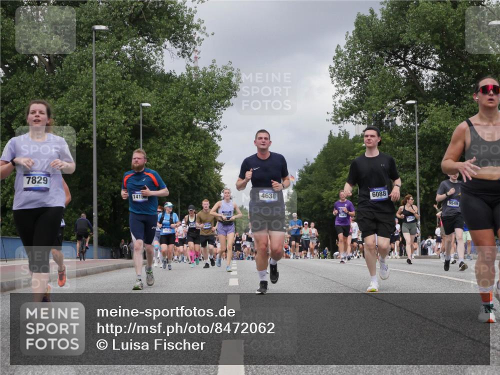 29.06.2025 - hella hamburg halbmarathon Luisa Fischer http://msf.ph/oto/8472062 29.06.2025 10:44:30 Kennedybrücke 7829, 14150, 9437, 15953, 4638, 7661, 6088, 13848, 5549, 1731, 4044, 4638, 5549, 6088, 7293, 7661, 7829, 10269, 10407, 10644 meine-sportfotos.de