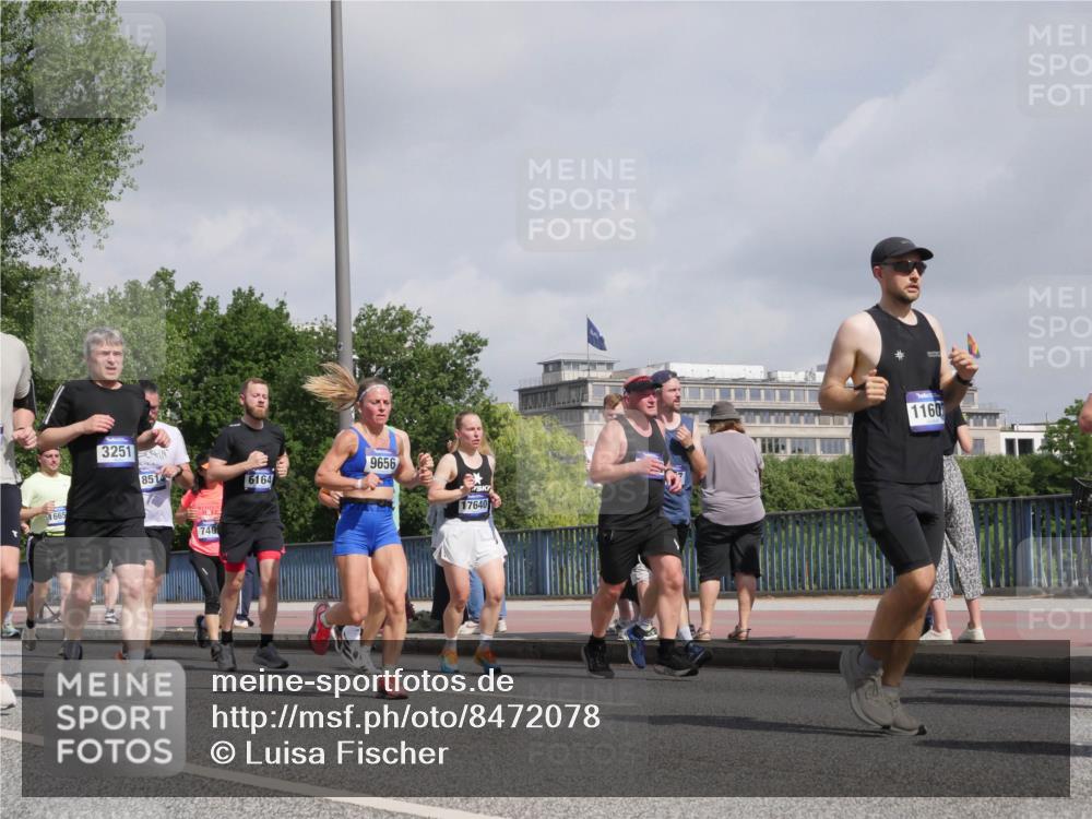 29.06.2025 - hella hamburg halbmarathon Luisa Fischer http://msf.ph/oto/8472078 29.06.2025 10:00:58 Kennedybrücke 1665, 3251, 851, 740, 6164, 9656, 17640, 1160, 1179, 1563, 2070, 2612, 2636, 3251, 4814, 5093, 6164, 6897, 7065, 7409, 7509, 8449, 8508, 8590, 9057, 9065, 9656, 9835 meine-sportfotos.de