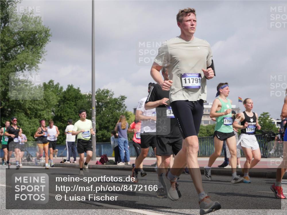 29.06.2025 - hella hamburg halbmarathon Luisa Fischer http://msf.ph/oto/8472166 29.06.2025 10:01:00 Kennedybrücke 16653, 74, 11791, 18, 3, 17642, 17640, 1179, 2070, 3251, 5093, 6164, 6897, 7065, 7409, 7509, 7896, 8449, 8508, 8590, 9057, 9065, 9656, 9835 meine-sportfotos.de
