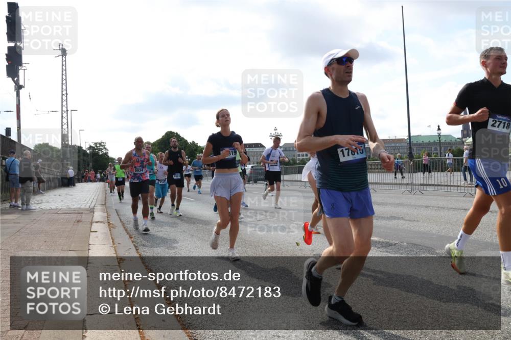 29.06.2025 - hella hamburg halbmarathon Lena Gebhardt http://msf.ph/oto/8472183 29.06.2025 09:55:39 Lombardsbrücke 9934, 1691, 1691, 319, 17815, 2718, 10, 1120, 1143, 1151, 1216, 1267, 1461, 1630, 1683, 1696, 1706, 1884, 1976, 2207, 2274, 2284, 2287, 2411, 2706, 2708, 2718, 2884, 3087, 3213, 3399, 3435, 3654, 3692, 3747, 3945, 3985, 4033, 4088, 4093, 4127, 4189, 4324, 4345, 4346, 4601, 4847, 4890, 4938, 5102, 5421, 5459, 5708, 5915, 6009, 6054, 6158, 6421, 6481, 6532, 6662, 6691, 6836, 6938, 6994, 7052, 7056, 7100, 7224, 7269, 7312, 8693, 8889 meine-sportfotos.de