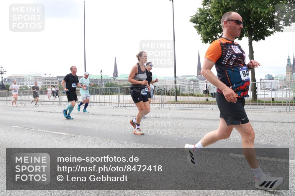 29.06.2025 - hella hamburg halbmarathon Lena Gebhardt http://msf.ph/oto/8472418 29.06.2025 10:33:05 Lombardsbrücke 1819, 17508, 941, 1078, 1237, 1324, 1732, 1764, 2038, 2054, 2059, 2085, 2276, 2838, 2959, 3341, 3391, 3422, 3660, 3670, 3708, 3753, 3871, 4030, 4096, 4445, 4446, 4555, 4650, 5110, 5180, 5581, 5917, 6040, 6773, 6861, 7308, 7309, 7387, 7531, 7749, 7750, 7982, 8170, 8595, 8839, 9010, 9034, 9143, 9188, 9289, 9471, 9542, 9591, 9592, 9768, 9780, 10013, 10048, 10277, 11229, 11260, 11713, 11756, 11826, 12039, 12423, 12424, 14305, 14743, 15951 meine-sportfotos.de