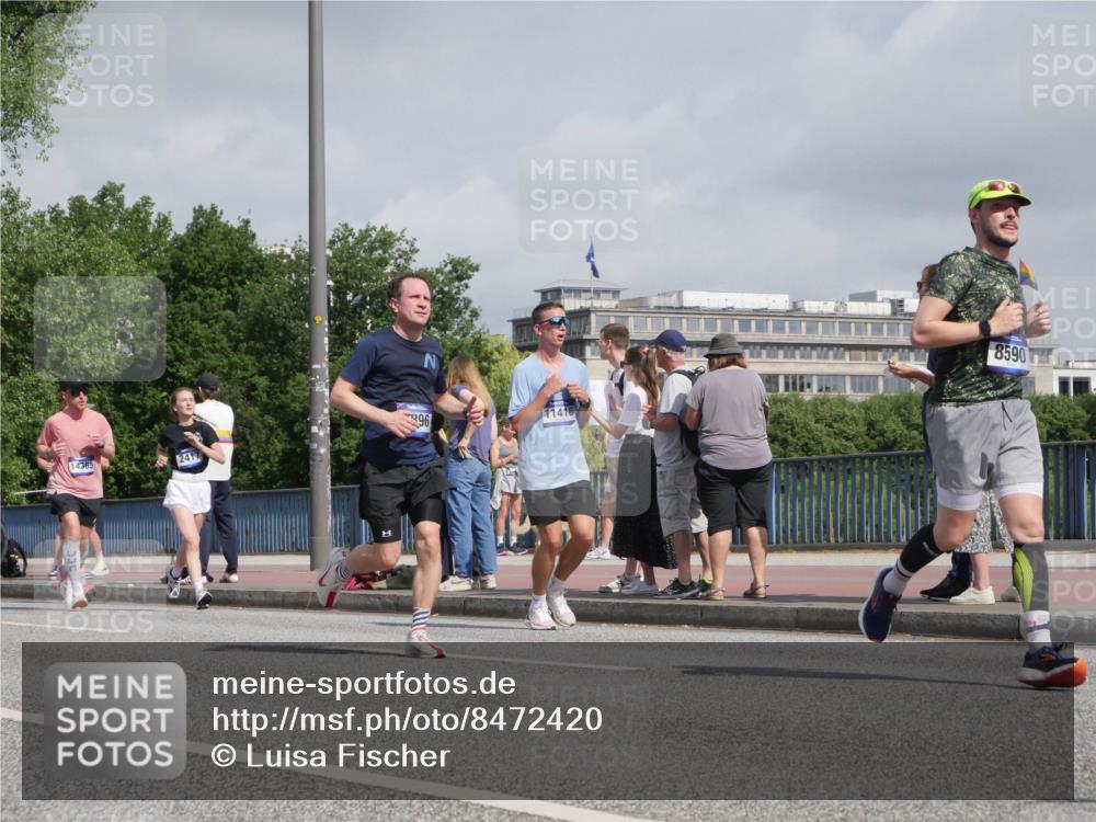 29.06.2025 - hella hamburg halbmarathon Luisa Fischer http://msf.ph/oto/8472420 29.06.2025 10:01:07 Kennedybrücke 14365, 96, 2417, 11416, 8590, 1815, 2070, 2417, 2711, 3114, 4903, 5378, 5775, 5894, 6272, 6580, 6897, 7065, 7509, 7896, 8311, 8449, 8590, 9012, 9562 meine-sportfotos.de