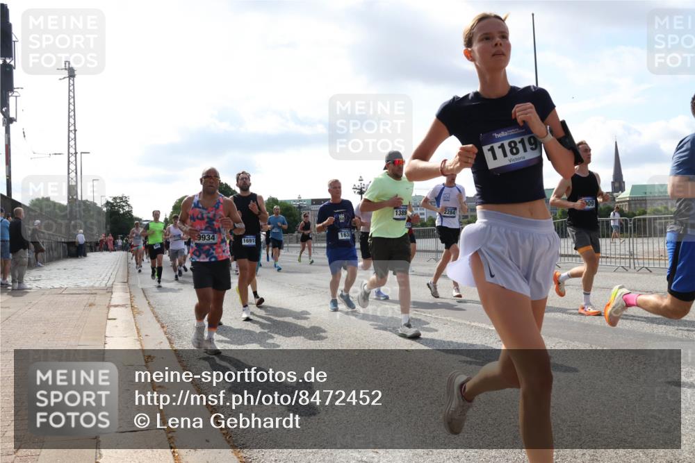 29.06.2025 - hella hamburg halbmarathon Lena Gebhardt http://msf.ph/oto/8472452 29.06.2025 09:55:40 Lombardsbrücke 9934, 163, 16910, 1389, 2284, 11819, 909, 1120, 1143, 1151, 1216, 1267, 1461, 1630, 1683, 1696, 1706, 1884, 1976, 2207, 2274, 2284, 2287, 2411, 2706, 2708, 2718, 2884, 3087, 3213, 3399, 3435, 3543, 3654, 3692, 3747, 3945, 3985, 4033, 4088, 4093, 4127, 4189, 4324, 4345, 4346, 4601, 4847, 4890, 4938, 5102, 5421, 5459, 5708, 5915, 6009, 6054, 6158, 6421, 6481, 6532, 6662, 6691, 6836, 6938, 6994, 7052, 7056, 7100, 7224, 7269, 7312, 8693, 8889 meine-sportfotos.de