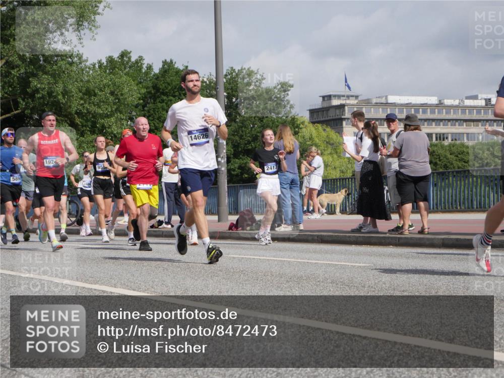 29.06.2025 - hella hamburg halbmarathon Luisa Fischer http://msf.ph/oto/8472473 29.06.2025 10:01:09 Kennedybrücke 589, 192, 956, 14626, 2417, 1815, 2070, 2417, 2711, 3041, 3114, 4903, 5378, 5775, 5894, 6272, 6580, 7065, 7896, 8311, 8590, 9012, 9562 meine-sportfotos.de