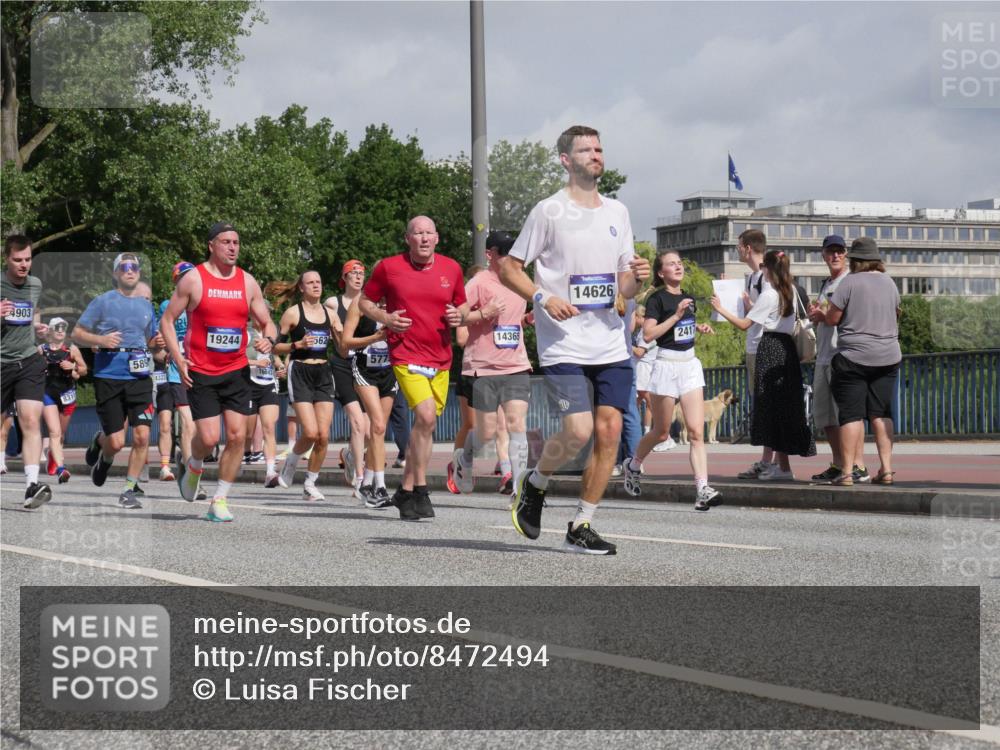 29.06.2025 - hella hamburg halbmarathon Luisa Fischer http://msf.ph/oto/8472494 29.06.2025 10:01:09 Kennedybrücke 4903, 831, 58, 1323, 19244, 16561, 562, 577, 14365, 10, 14626, 2417, 1815, 2070, 2417, 2711, 3041, 3114, 4903, 5378, 5775, 5894, 6272, 6580, 7065, 7896, 8311, 8590, 9012, 9562 meine-sportfotos.de