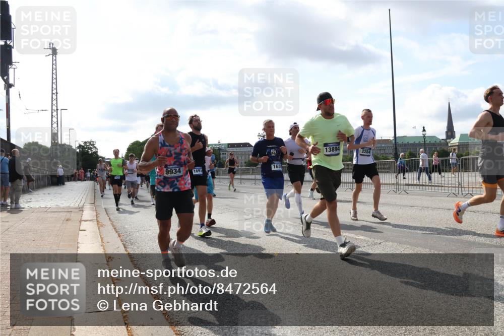 29.06.2025 - hella hamburg halbmarathon Lena Gebhardt http://msf.ph/oto/8472564 29.06.2025 09:55:40 Lombardsbrücke 1777, 9934, 163, 1691, 949, 13894, 2284, 1120, 1143, 1151, 1216, 1267, 1461, 1630, 1683, 1696, 1706, 1884, 1976, 2207, 2274, 2284, 2287, 2411, 2706, 2708, 2718, 2884, 3087, 3213, 3399, 3435, 3543, 3654, 3692, 3747, 3945, 3985, 4033, 4088, 4093, 4127, 4189, 4324, 4345, 4346, 4601, 4847, 4890, 4938, 5102, 5421, 5459, 5708, 5915, 6009, 6054, 6158, 6421, 6481, 6532, 6662, 6691, 6836, 6938, 6994, 7052, 7056, 7100, 7224, 7269, 7312, 8693, 8889 meine-sportfotos.de