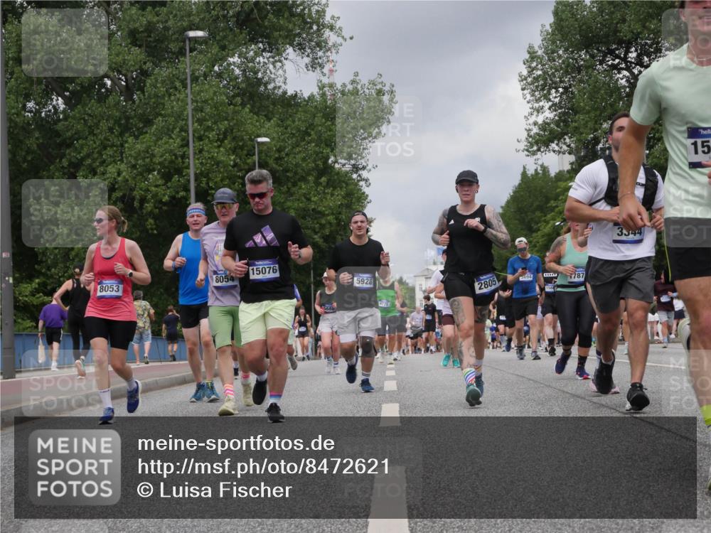29.06.2025 - hella hamburg halbmarathon Luisa Fischer http://msf.ph/oto/8472621 29.06.2025 10:44:44 Kennedybrücke 8053, 8054, 15076, 568, 5928, 4775, 2805, 3694, 156, 787, 3344, 11371, 15, 2805, 3344, 4412, 5688, 5928, 8769, 9009 meine-sportfotos.de