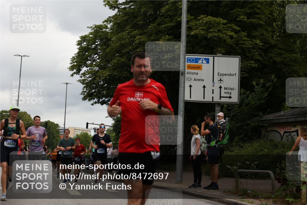 29.06.2025 - hella hamburg halbmarathon Yannick Fuchs http://msf.ph/oto/8472697 29.06.2025 10:57:45 20KM 1184, 1254, 1316, 1334, 1464, 1940, 2685, 4328, 5305, 5384, 7243, 7290, 8561, 9191, 9439, 10705, 10766, 10866, 11149, 11527, 11657, 11771, 12315, 12316, 12662, 13171, 13841, 14135, 14493, 15093, 15532, 15550, 15897, 16424, 16426, 16639, 16995, 17061, 17071, 17437, 17685, 17686, 17730, 17894, 18122, 18581, 18717 meine-sportfotos.de