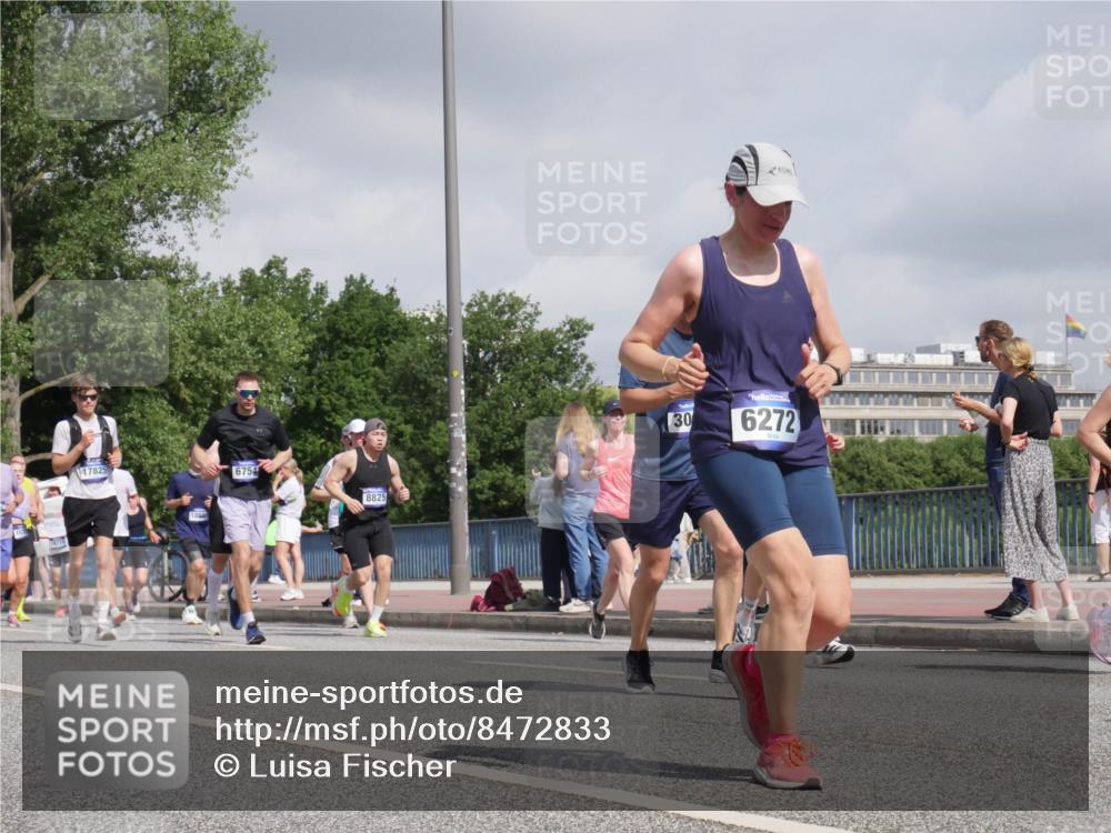 29.06.2025 - hella hamburg halbmarathon Luisa Fischer http://msf.ph/oto/8472833 29.06.2025 10:01:17 Kennedybrücke 17825, 6754, 8825, 30, 6272, 1034, 1285, 1815, 2029, 3041, 3819, 5259, 5305, 5378, 5721, 6272, 6754, 7856, 8311, 8825, 10084 meine-sportfotos.de