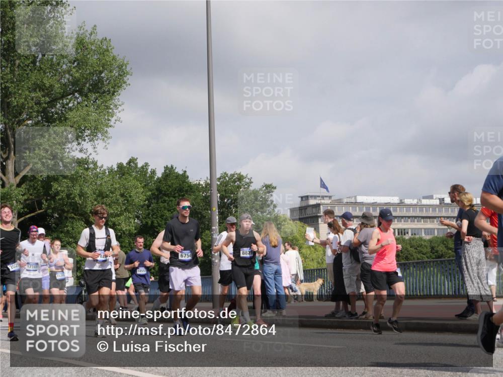 29.06.2025 - hella hamburg halbmarathon Luisa Fischer http://msf.ph/oto/8472864 29.06.2025 10:01:18 Kennedybrücke 2029, 17348, 15389, 828, 18551, 6754, 8825, 1034, 1285, 2029, 2034, 3041, 3819, 5259, 5305, 5378, 5721, 6272, 6754, 7856, 8311, 8825, 10084 meine-sportfotos.de
