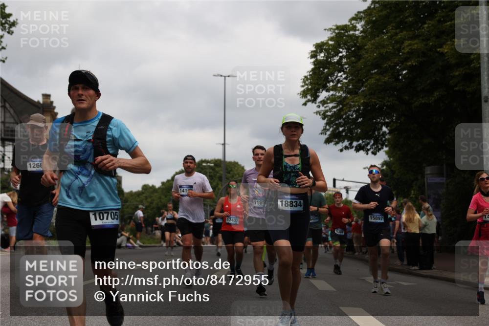29.06.2025 - hella hamburg halbmarathon Yannick Fuchs http://msf.ph/oto/8472955 29.06.2025 10:57:46 20KM 1254, 1316, 1334, 1464, 1940, 2685, 4328, 5305, 5384, 7290, 8561, 9191, 9439, 10705, 10766, 11149, 11527, 11657, 11771, 12315, 12316, 12662, 13171, 13841, 14135, 14493, 15093, 15532, 15897, 16424, 16426, 16639, 16995, 17061, 17071, 17437, 17685, 17686, 17730, 17894, 18122, 18581, 18717 meine-sportfotos.de