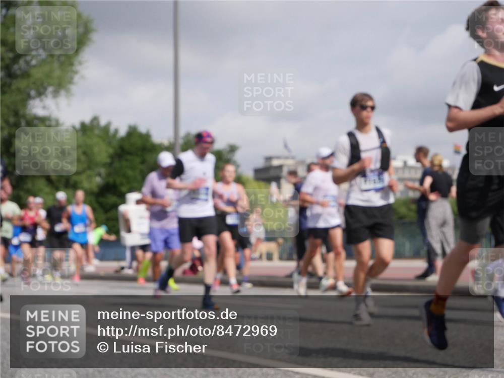 29.06.2025 - hella hamburg halbmarathon Luisa Fischer http://msf.ph/oto/8472969 29.06.2025 10:01:21 Kennedybrücke 1034, 1285, 2029, 2034, 2656, 2883, 3041, 3819, 3859, 5077, 5259, 5305, 5721, 6433, 6754, 6877, 7369, 7732, 7856, 8393, 8825, 9770, 10084 meine-sportfotos.de