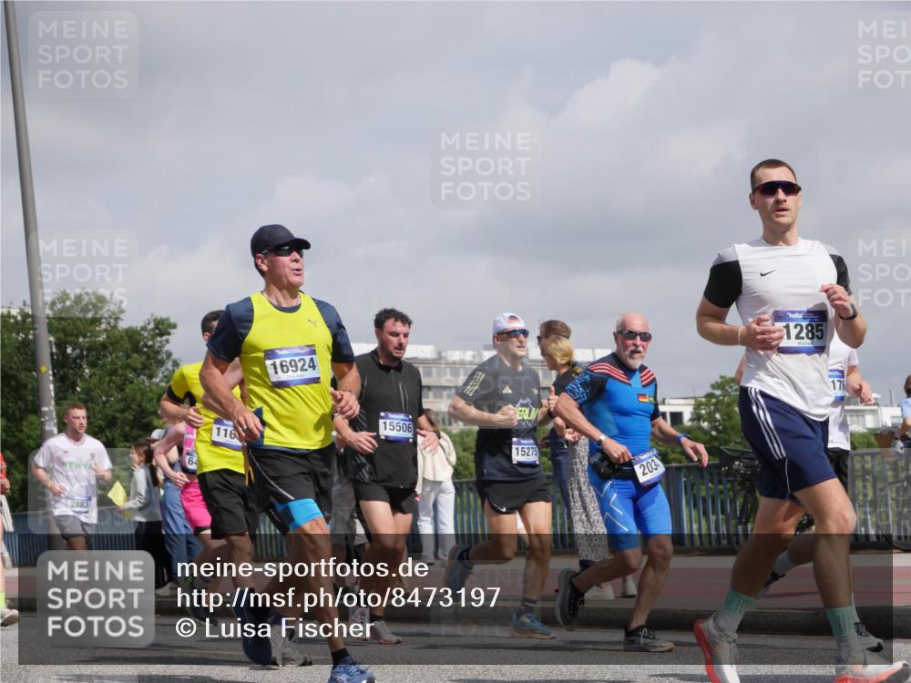29.06.2025 - hella hamburg halbmarathon Luisa Fischer http://msf.ph/oto/8473197 29.06.2025 10:01:27 Kennedybrücke 2883, 64, 116, 16924, 15506, 15275, 203, 1285, 176, 1285, 1727, 2034, 2518, 2656, 2883, 3334, 3819, 3859, 4167, 5077, 5721, 6433, 6592, 6657, 6759, 6877, 7369, 7732, 8393, 9770, 10084 meine-sportfotos.de