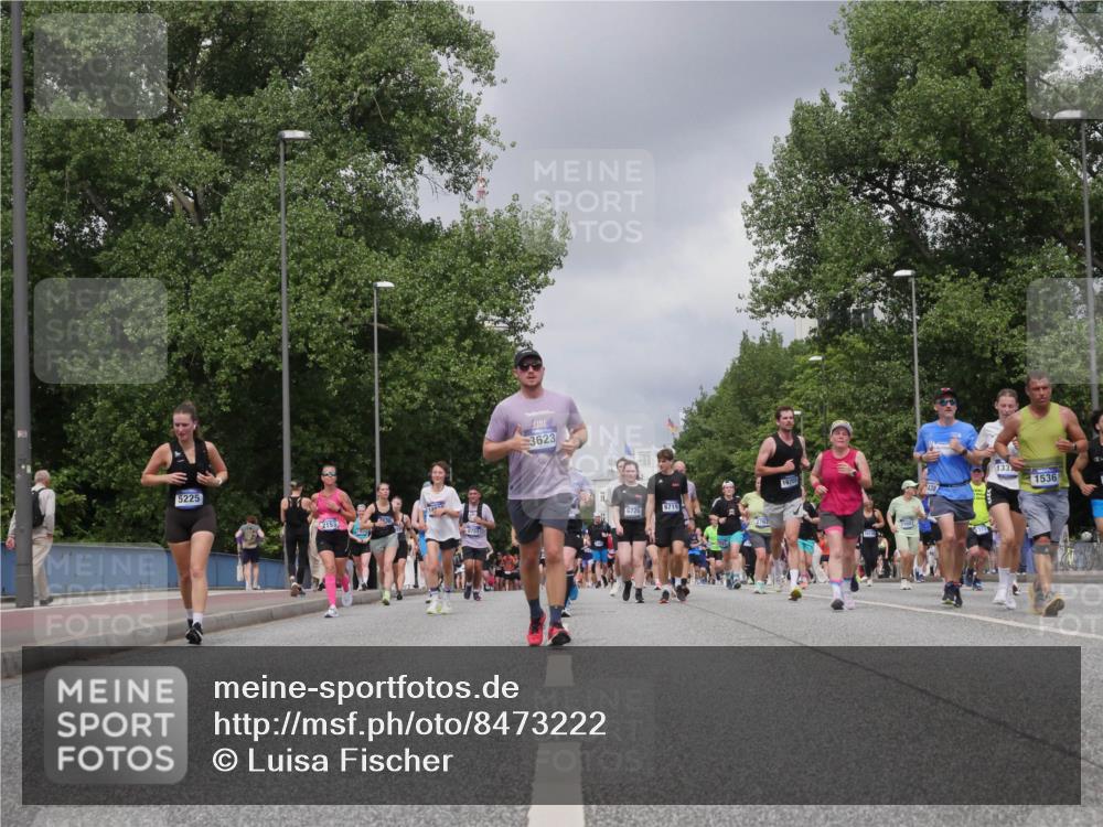 29.06.2025 - hella hamburg halbmarathon Luisa Fischer http://msf.ph/oto/8473222 29.06.2025 10:44:59 Kennedybrücke 5225, 2, 8751, 3623, 6726, 16705, 6719, 133, 1536, 1314, 1317, 1536, 2229, 3532, 3533, 3694, 5086, 6846, 6894, 7821, 8293, 8300, 8301, 8443, 8586, 9370, 10027 meine-sportfotos.de