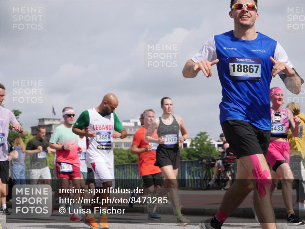 29.06.2025 - hella hamburg halbmarathon Luisa Fischer http://msf.ph/oto/8473285 29.06.2025 10:01:29 Kennedybrücke 70, 1732, 2656, 3859, 3470, 18867, 6433, 1285, 1727, 2034, 2518, 2656, 2883, 3334, 3859, 3952, 4152, 4167, 5077, 5721, 6433, 6592, 6657, 6759, 6877, 7369, 7732, 8393, 9770, 10724 meine-sportfotos.de