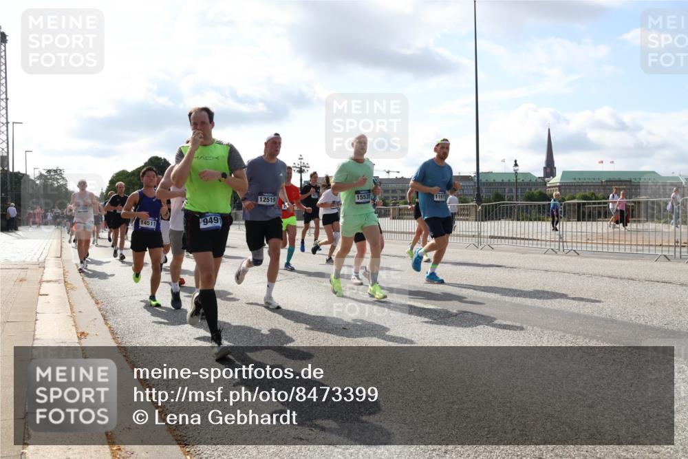 29.06.2025 - hella hamburg halbmarathon Lena Gebhardt http://msf.ph/oto/8473399 29.06.2025 09:55:43 Lombardsbrücke 14511, 949, 12519, 15535, 11977, 1120, 1143, 1151, 1216, 1267, 1461, 1630, 1683, 1689, 1696, 1706, 1884, 1976, 2207, 2250, 2274, 2284, 2287, 2411, 2706, 2708, 2718, 2818, 2864, 2884, 3087, 3213, 3399, 3435, 3543, 3654, 3692, 3747, 3945, 3985, 4033, 4088, 4093, 4127, 4189, 4324, 4345, 4346, 4601, 4847, 4890, 4938, 5102, 5116, 5421, 5459, 5708, 5915, 6009, 6054, 6158, 6421, 6481, 6532, 6662, 6691, 6836, 6938, 6994, 7052, 7056, 7100, 7224, 7269, 7312 meine-sportfotos.de