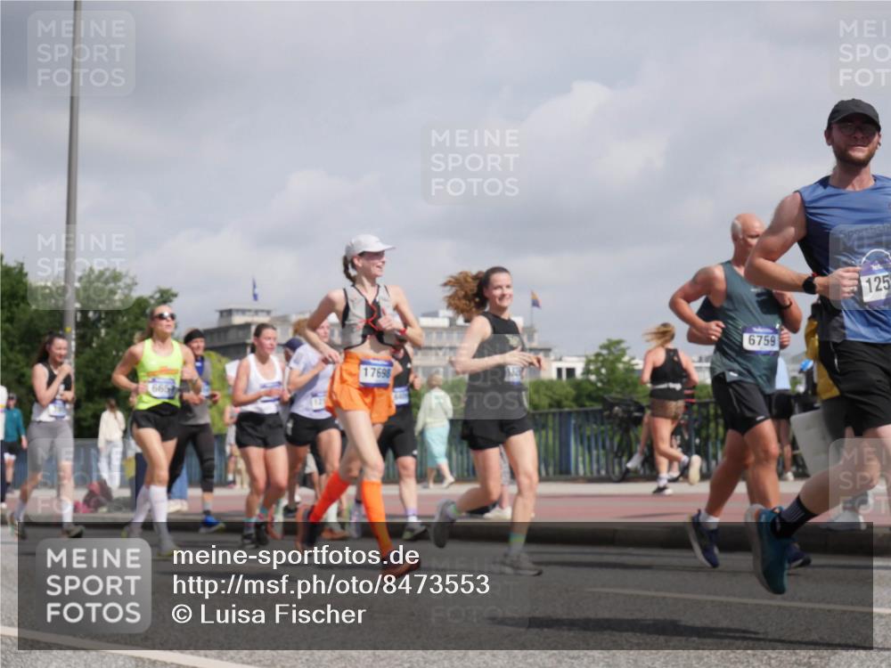 29.06.2025 - hella hamburg halbmarathon Luisa Fischer http://msf.ph/oto/8473553 29.06.2025 10:01:36 Kennedybrücke 17698, 6657, 6759, 125, 1410, 1727, 3091, 3334, 3952, 4152, 4167, 5084, 6294, 6592, 6629, 6657, 6759, 7716, 10724 meine-sportfotos.de