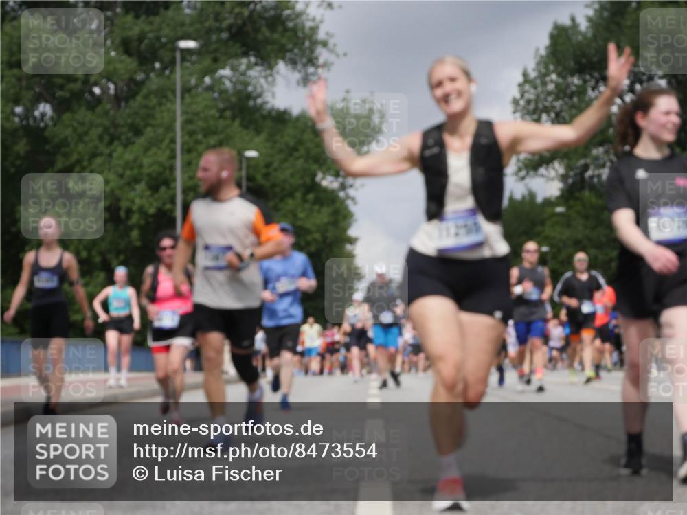 29.06.2025 - hella hamburg halbmarathon Luisa Fischer http://msf.ph/oto/8473554 29.06.2025 10:45:12 Kennedybrücke 1317, 2762, 2763, 3532, 5942, 6066, 6719, 6726, 6793, 8443, 9588, 10181, 10483 meine-sportfotos.de