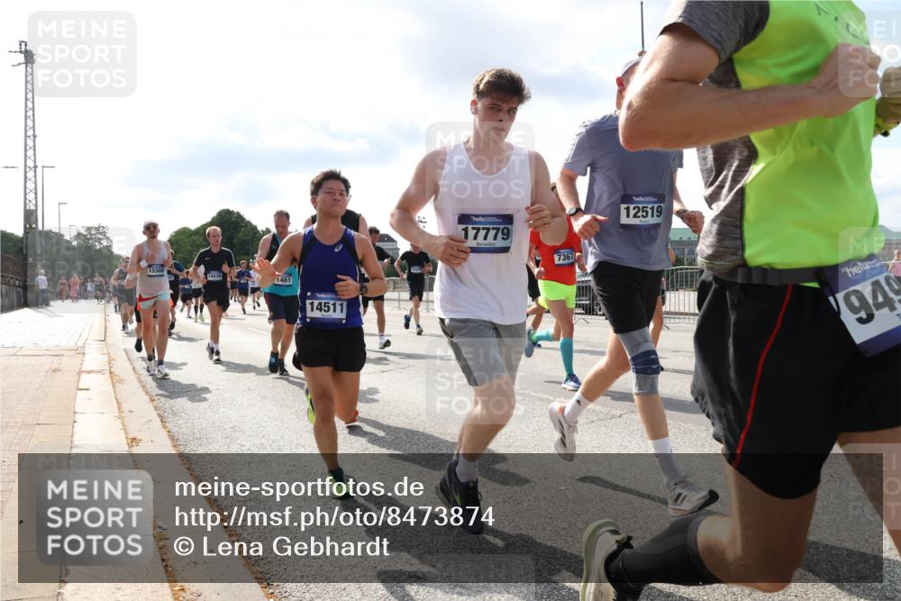 29.06.2025 - hella hamburg halbmarathon Lena Gebhardt http://msf.ph/oto/8473874 29.06.2025 09:55:44 Lombardsbrücke 15300, 15636, 1461, 14511, 17779, 7367, 12519, 949, 1120, 1143, 1151, 1216, 1257, 1267, 1461, 1630, 1683, 1689, 1696, 1706, 1884, 1976, 2207, 2250, 2274, 2284, 2287, 2411, 2706, 2708, 2718, 2818, 2864, 2884, 3087, 3213, 3399, 3435, 3543, 3654, 3692, 3747, 3945, 3985, 4033, 4088, 4093, 4127, 4189, 4324, 4345, 4346, 4557, 4601, 4847, 4890, 4938, 5102, 5116, 5421, 5459, 5708, 5915, 6009, 6054, 6158, 6421, 6481, 6532, 6662, 6691, 6836, 6994, 7052, 7056, 7100, 7224, 7269, 7312 meine-sportfotos.de