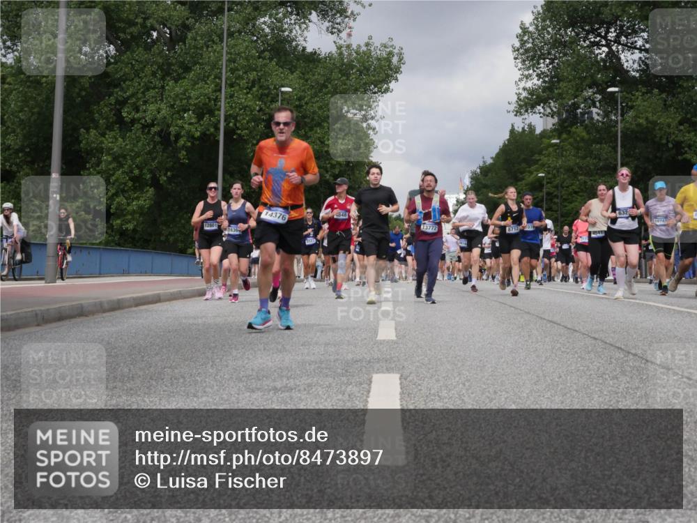 29.06.2025 - hella hamburg halbmarathon Luisa Fischer http://msf.ph/oto/8473897 29.06.2025 10:45:28 Kennedybrücke 6848, 14376, 13772, 12801, 1636, 8712, 03, 4541, 632, 1039, 1648, 1712, 2974, 3326, 3459, 3568, 4329, 4541, 4885, 5432, 5671, 6153, 6320, 6450, 8004, 8163, 8712, 10872 meine-sportfotos.de