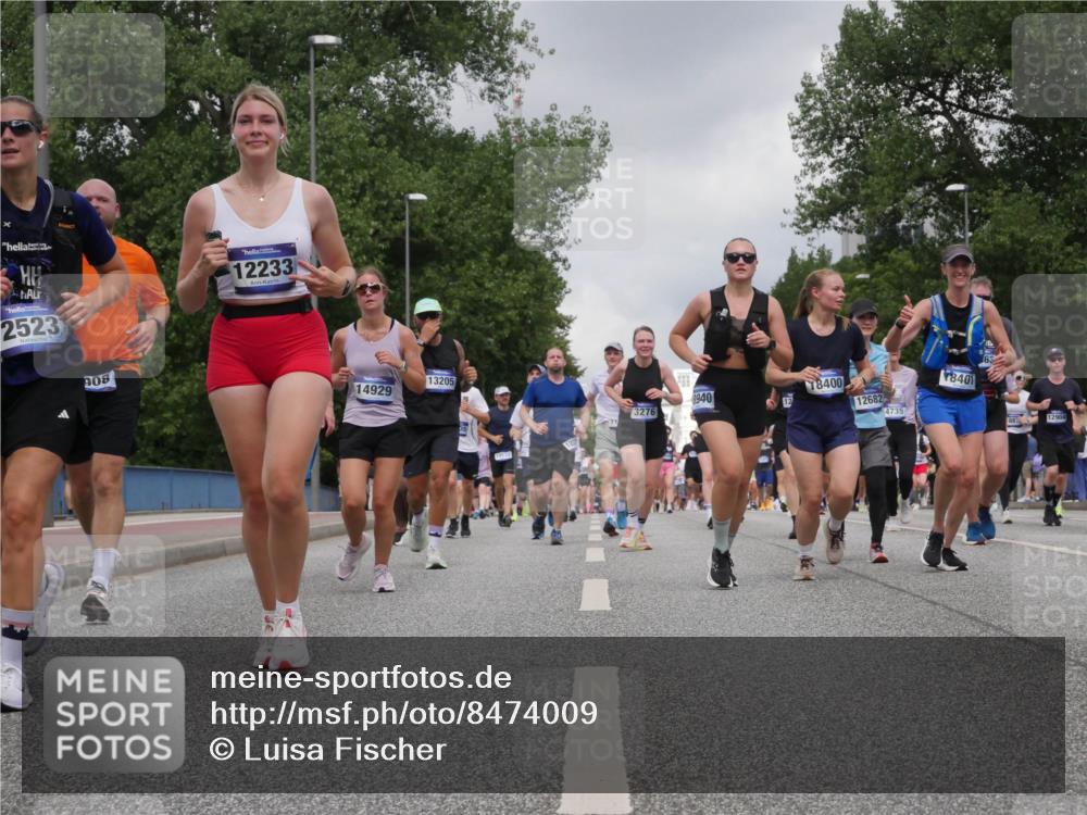 29.06.2025 - hella hamburg halbmarathon Luisa Fischer http://msf.ph/oto/8474009 29.06.2025 10:45:37 Kennedybrücke 2523, 12233, 908, 14929, 13205, 10532, 8940, 18400, 3276, 12, 12682, 4735, 8401, 1039, 1712, 2069, 2974, 3276, 3326, 3568, 4385, 4541, 4735, 4736, 5671, 6320, 7022, 7023, 8014, 8712, 10532 meine-sportfotos.de